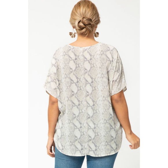 Entro Snake Print V-Neck Lightweight Blouse Size L - Picture 2 of 5